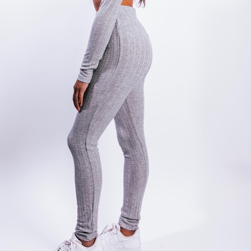 NWT Ribbed Cable Knit Two Piece Set - Picture 6 of 7